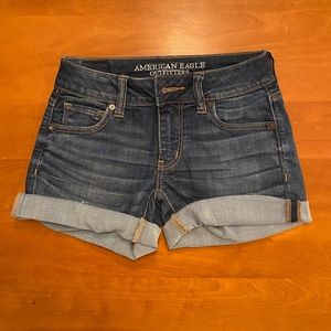 AEO Super Super Stretch MIDI Shorts